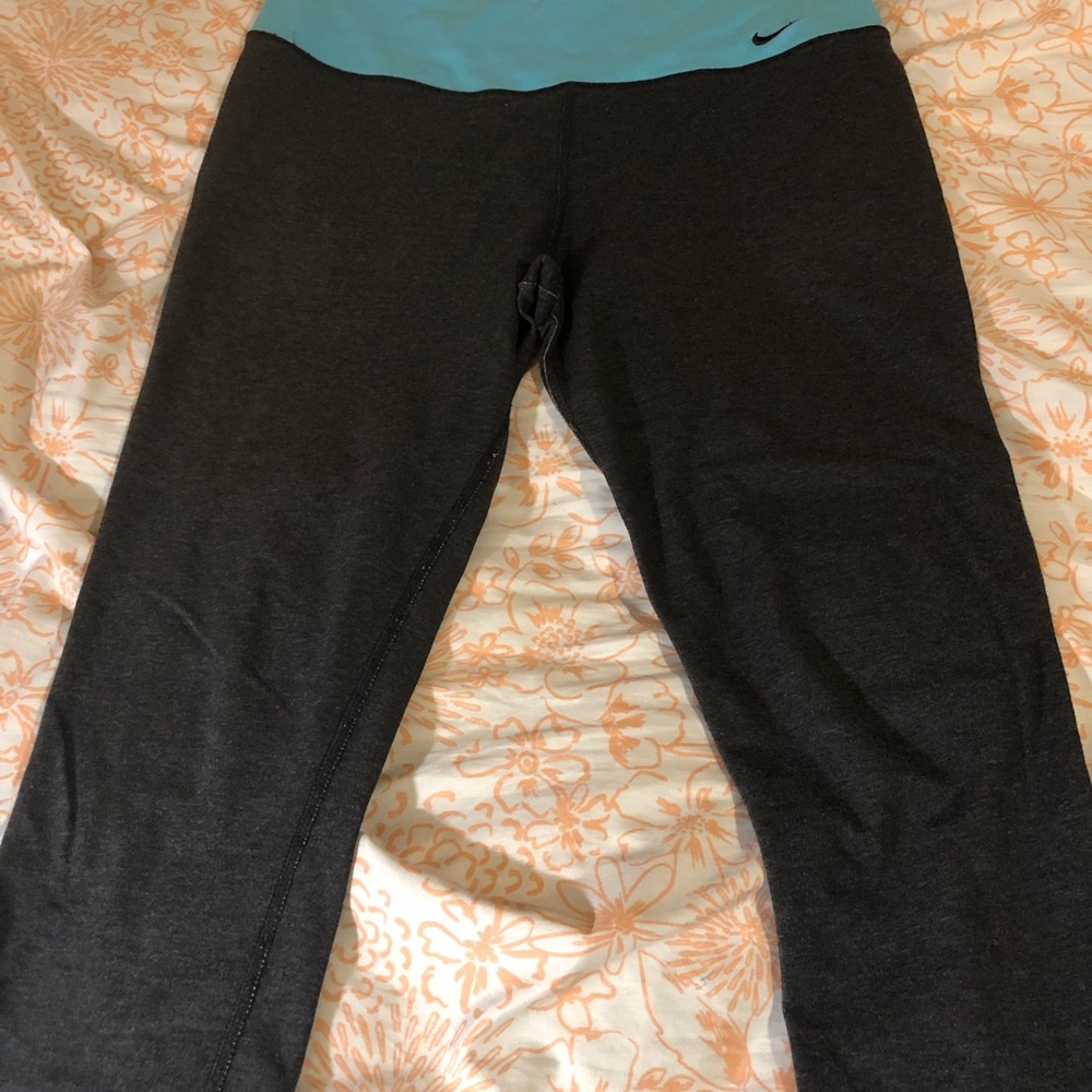 Nike DriFit Leggings Black/Aqua Blue Yoga pant